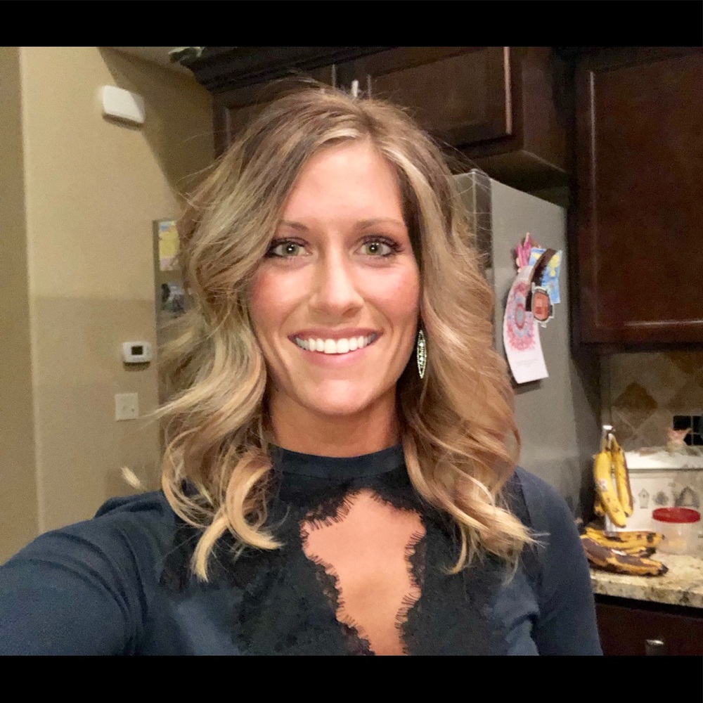 Meet your Posher, Kayla